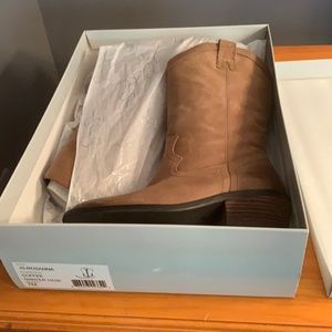 Women’s cowboy boots